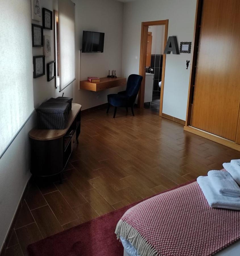 Casa Aldeia Da Lapa Bed & Breakfast Sernancelhe ภายนอก รูปภาพ